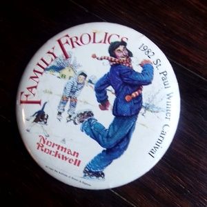 Winter carnival button Vgt 1982